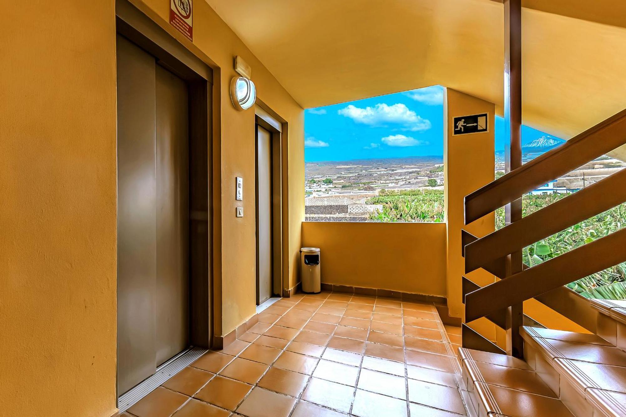 Sunflower Sea And Teide View Puerto de Santiago  Exterior photo